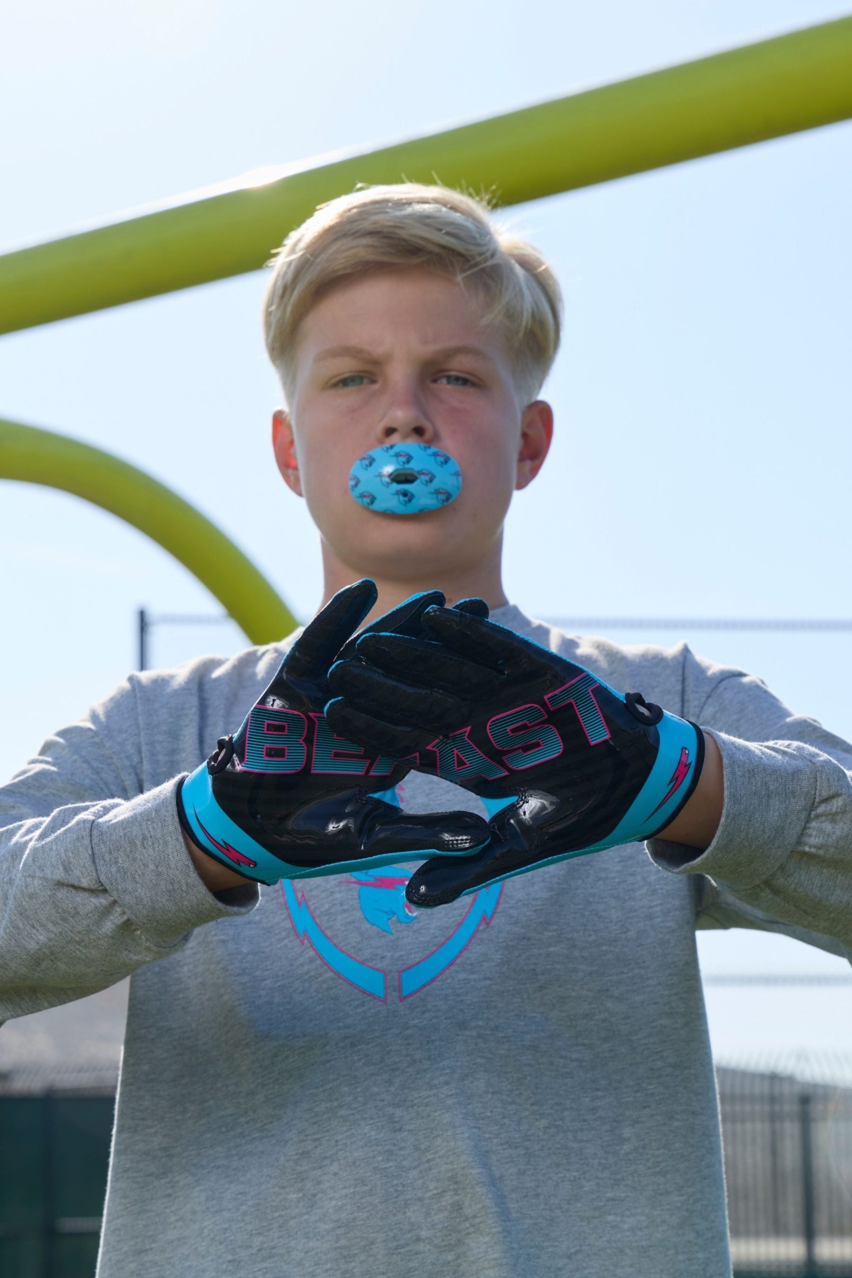 Football_Mouthguard2_Blue_model-1.jpg