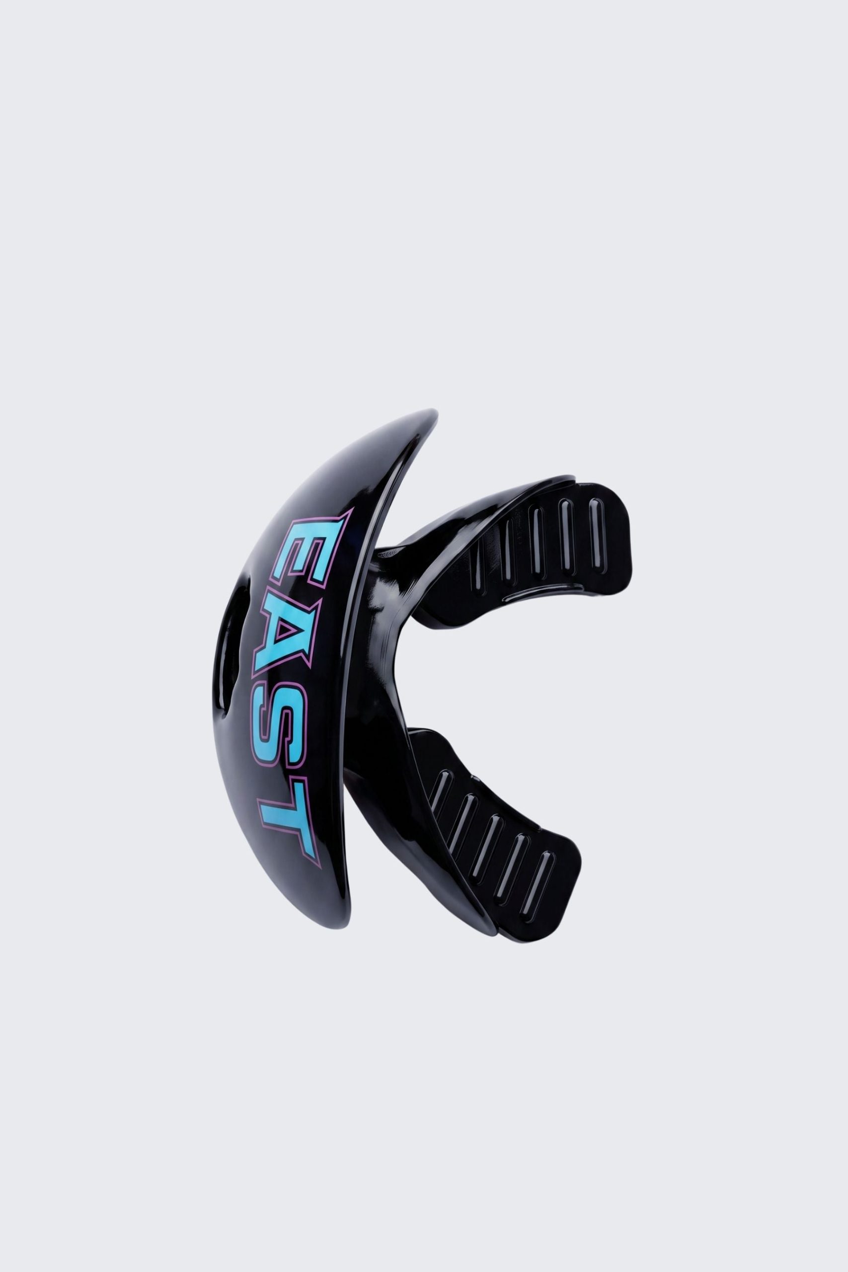 Football_Mouthguard4_Black_detail-1.jpg