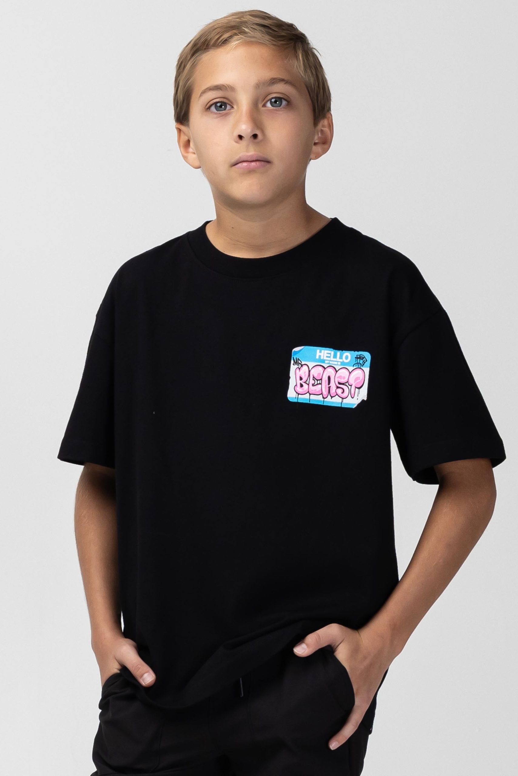 MB0192-BLKHellomynameisTEE_0000_238Q4MrBeast.StoreKids2024copy-1.jpg