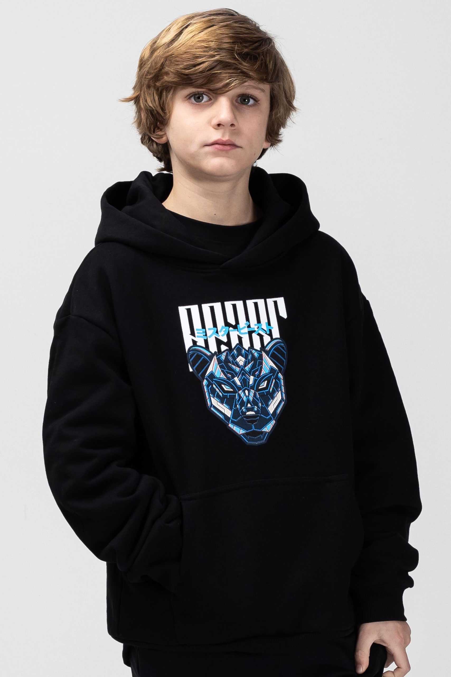 MB0246-BLKYOUTHBLADEHOODIE_0011_83Q4MrBeast.StoreKids2024copy-1.jpg