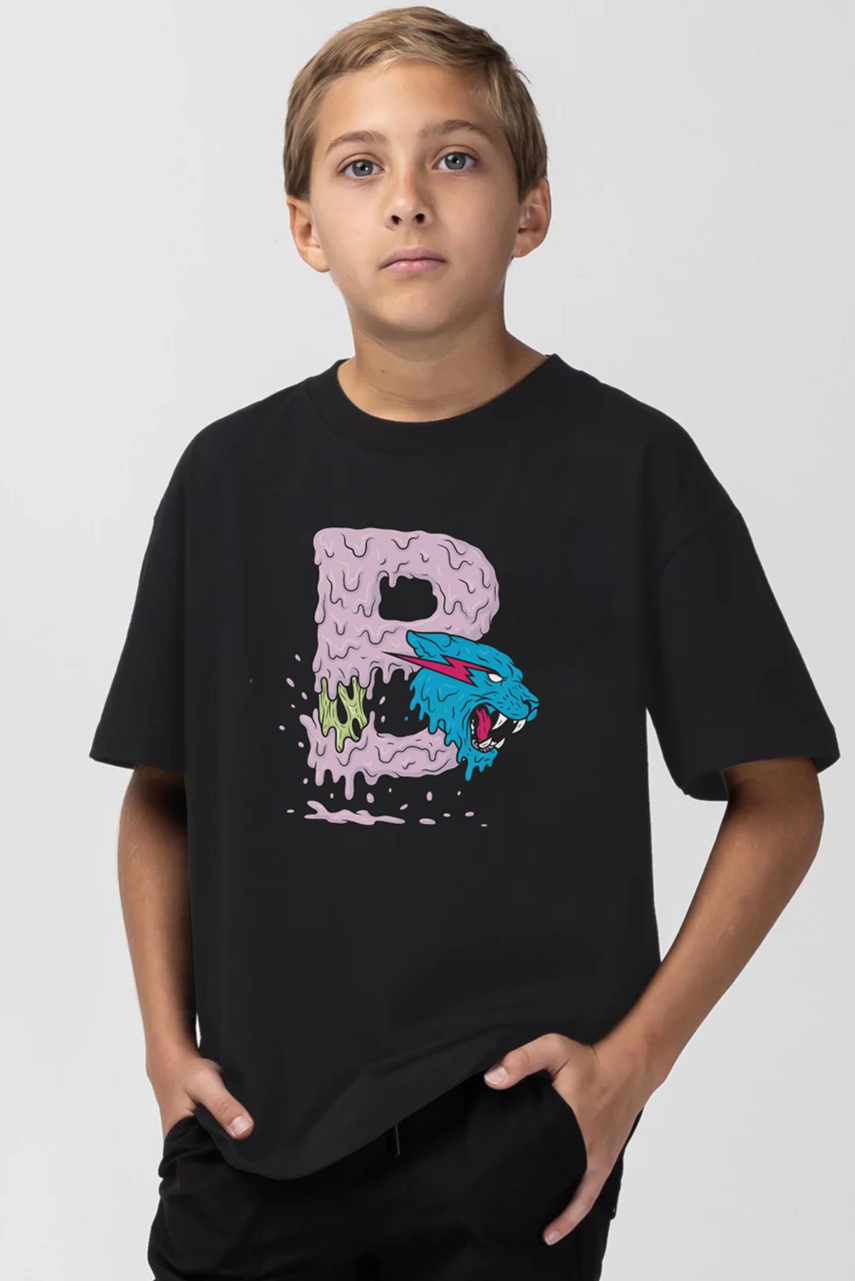 MB0287-BLK_0003_Youth-Dripper-Tee-black-front-Model-1.jpg