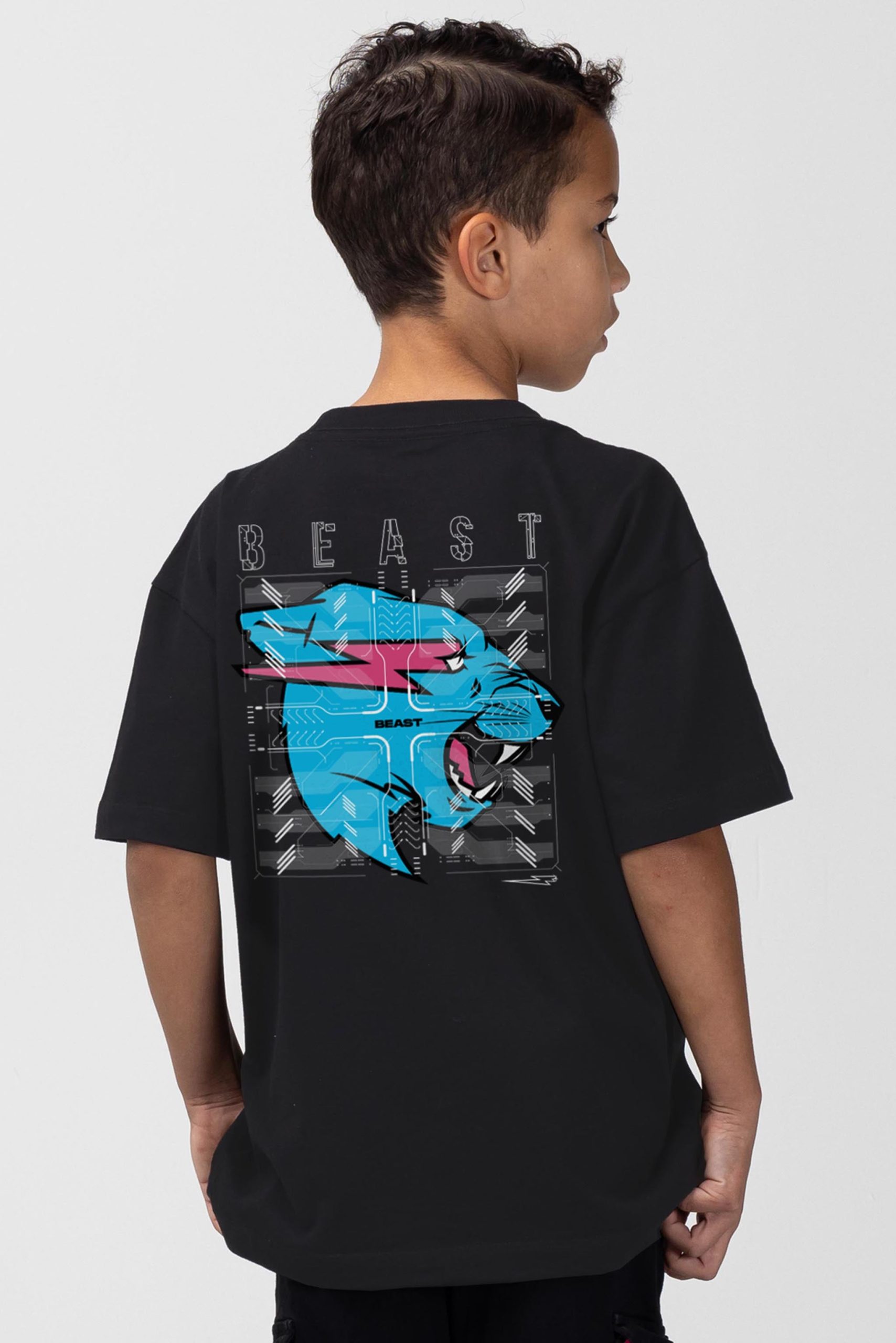 MB0289-BLK_0001_Youth-Scope-Tee-black-back-Model-1.jpg