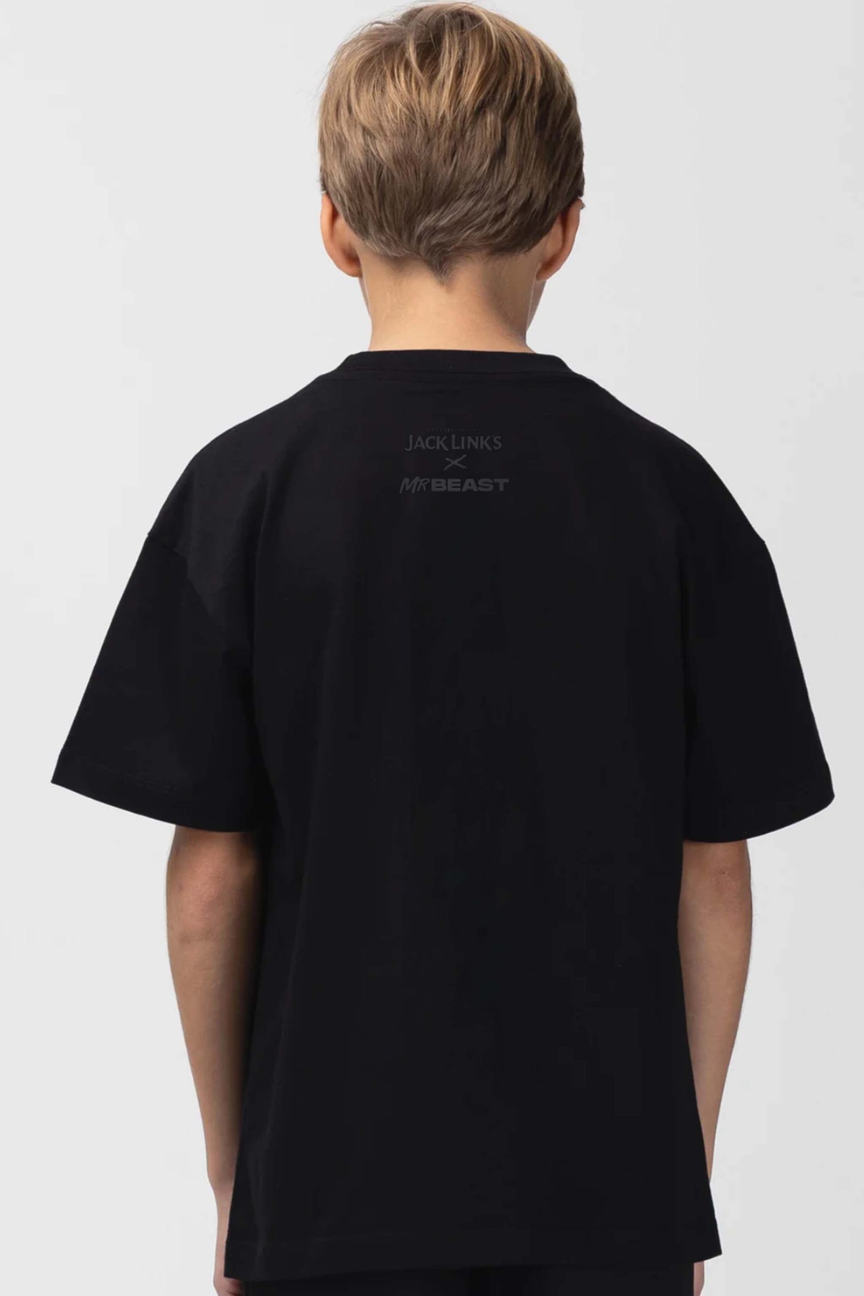 MB0295-BLK_0005_mbxjl-yinyang-kids-tee-black-back-1.jpg