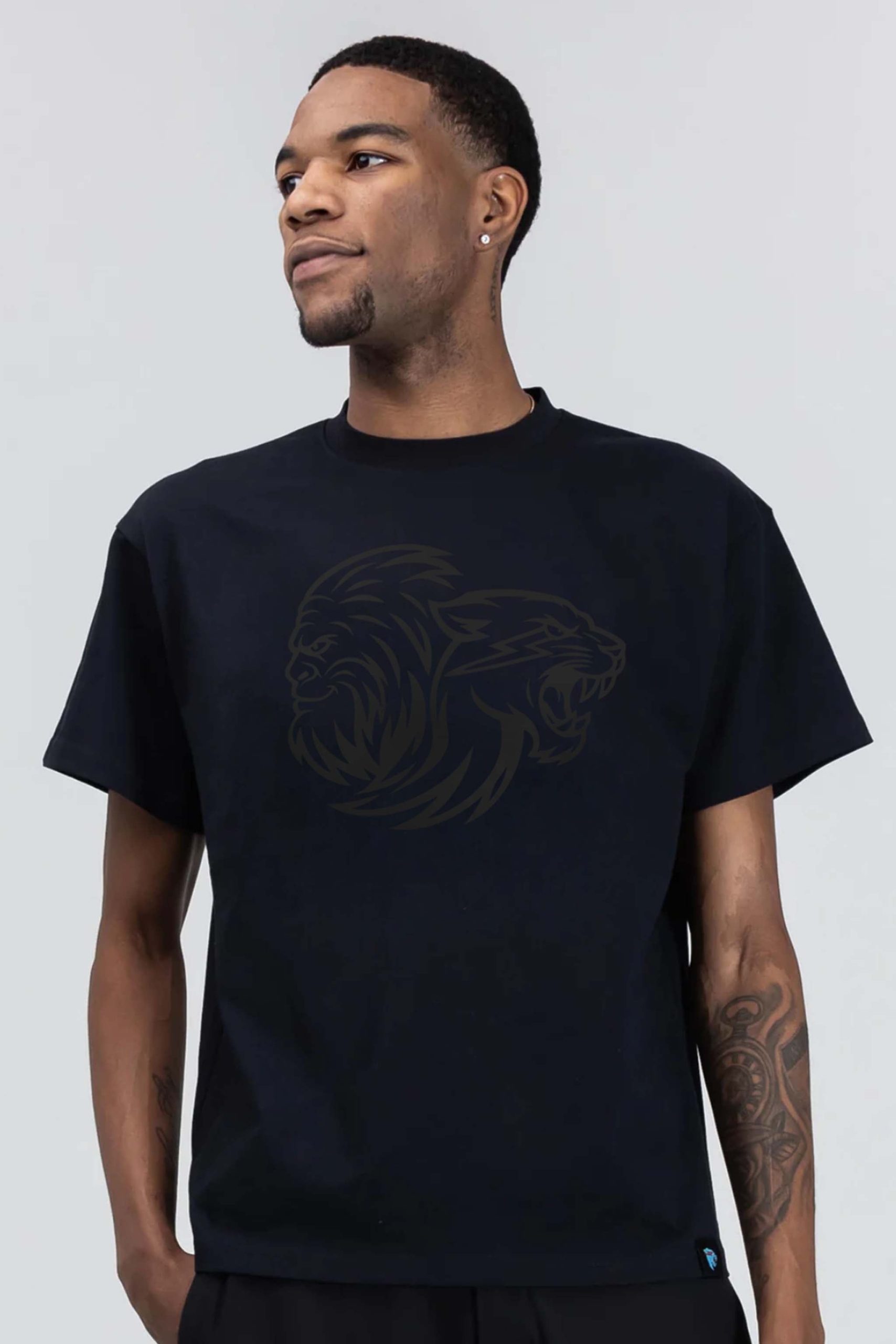 MB0295-BLK_0007_mbxjl-yinyang-adult-tee-black-front-1.jpg