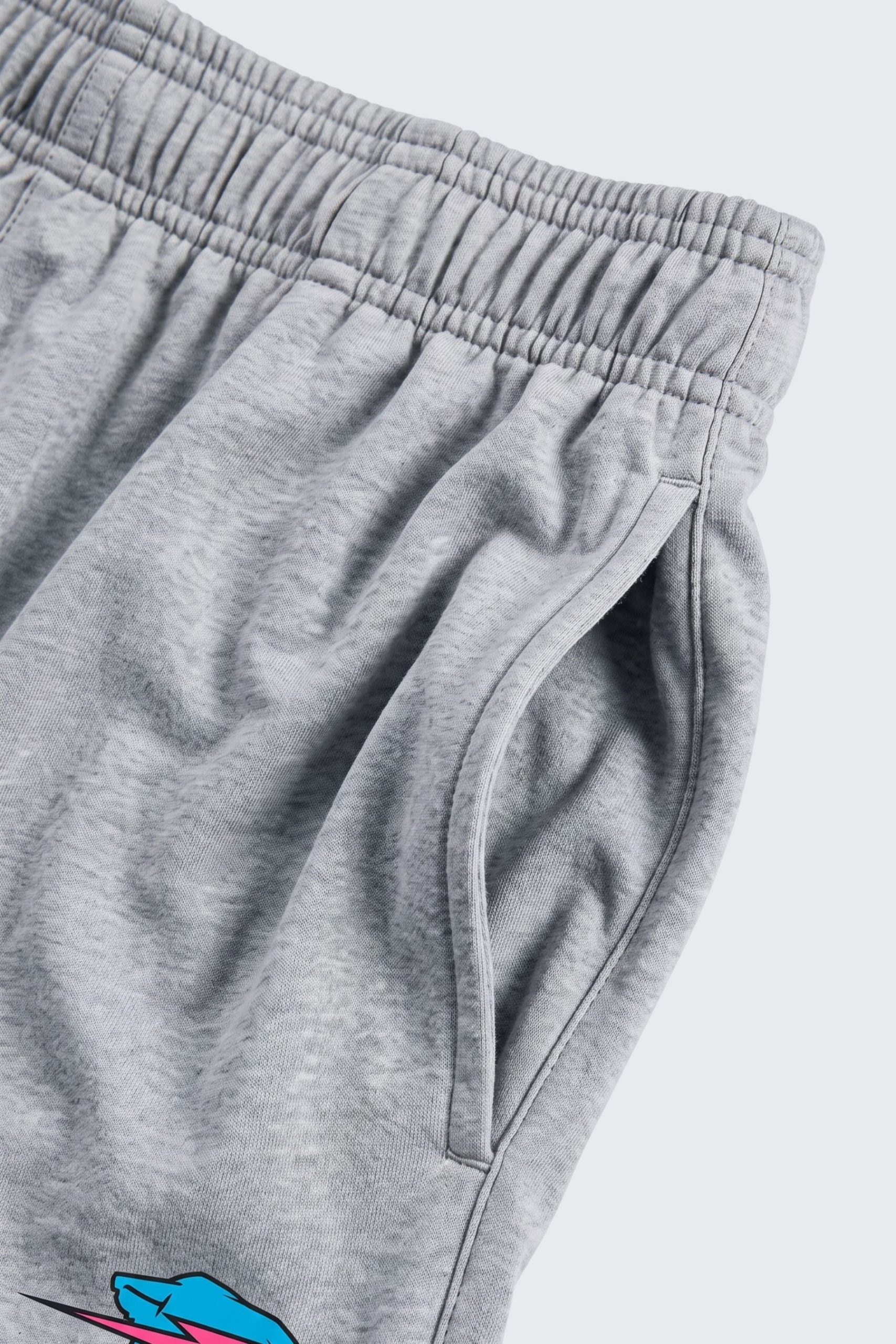 MB0545_BeastPantherHeadSweatShorts5_GRY_Pocket_38e1cb97-0b4f-4234-94bf-e988fd52efb8-1.jpg