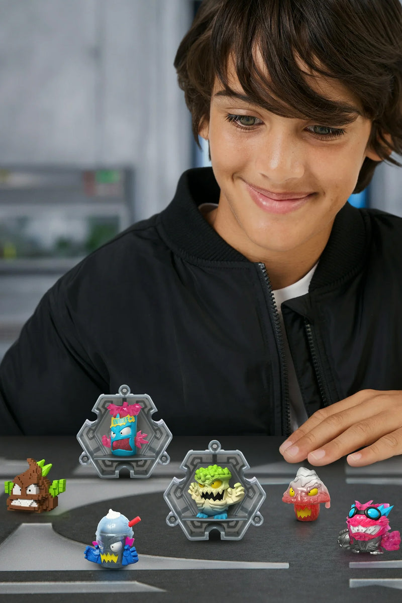 Swarms_07_Toys.jpg